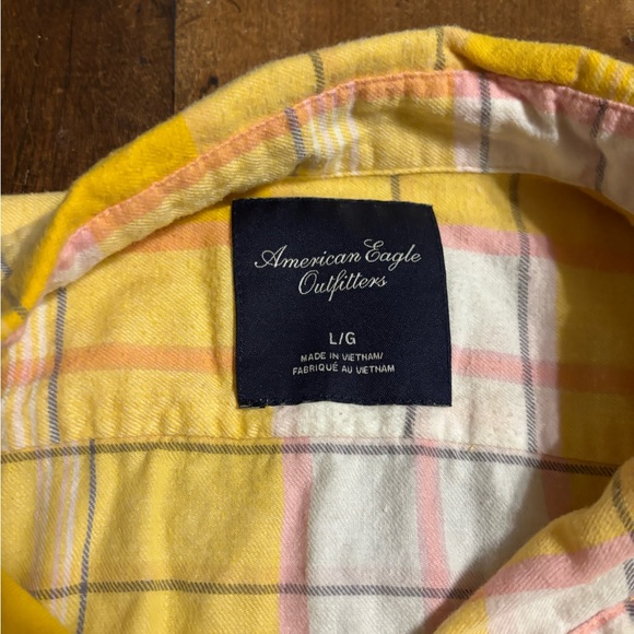 American Eagle Outfitters Yellow Plaid Button Down Shirt - Picture 2 of 2